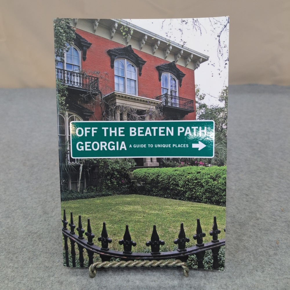 Off the Beaten Path Georgia Guide to Unique Places William Schemmel 9th Edition - Picture 1 of 3